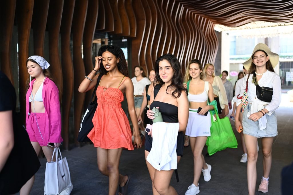 The Australian Supermodel of the Year Blog by Kal Kalim: A Models Bag